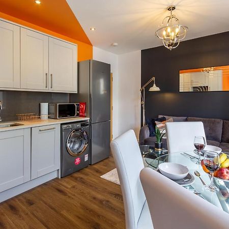 Bright Cheery 4 Bd Apartment By Brighton Station Екстер'єр фото
