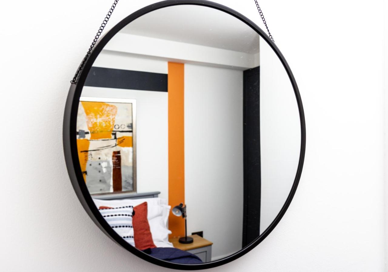 Bright Cheery 4 Bd Apartment By Brighton Station Екстер'єр фото
